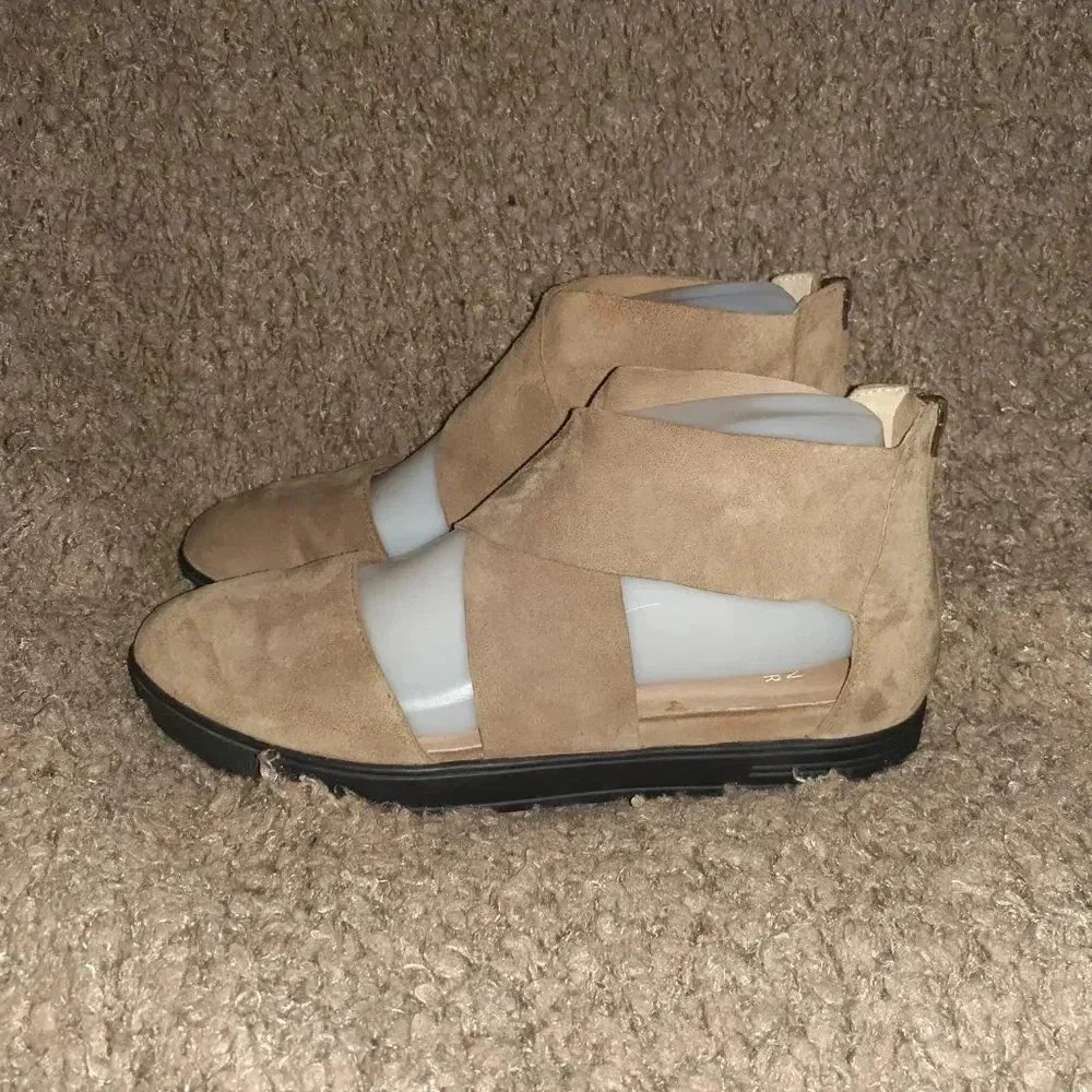 EILEEN FISHER-Light Brown Suede Platform Sandals-Back Zip-Sz 7.5-Near Mint - Picture 2 of 7